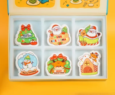 Santa Friends Christmas Sponge Gift Box (18pcs) Santa Friends Christmas cellulose sponge gift box overview